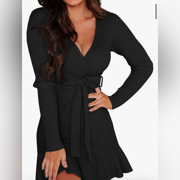 Fall Tie Waist Sweater Dress •Elegant V-Neck Wrap Mini Sweater Dress in Black - Picture 1 of 3